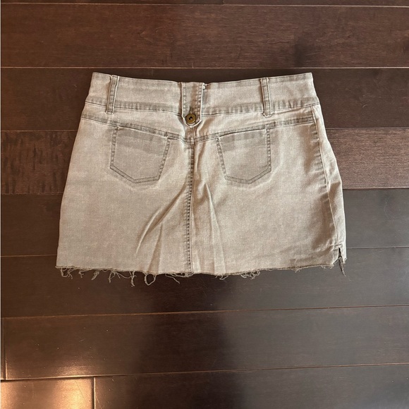 Grey Denim Mini-Skirt - Picture 2 of 4